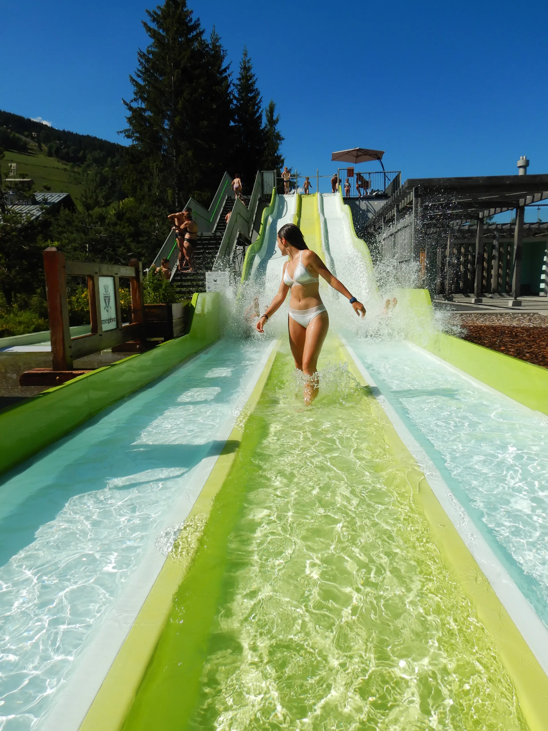 Pentagliss tobogan piscine le palais megeve